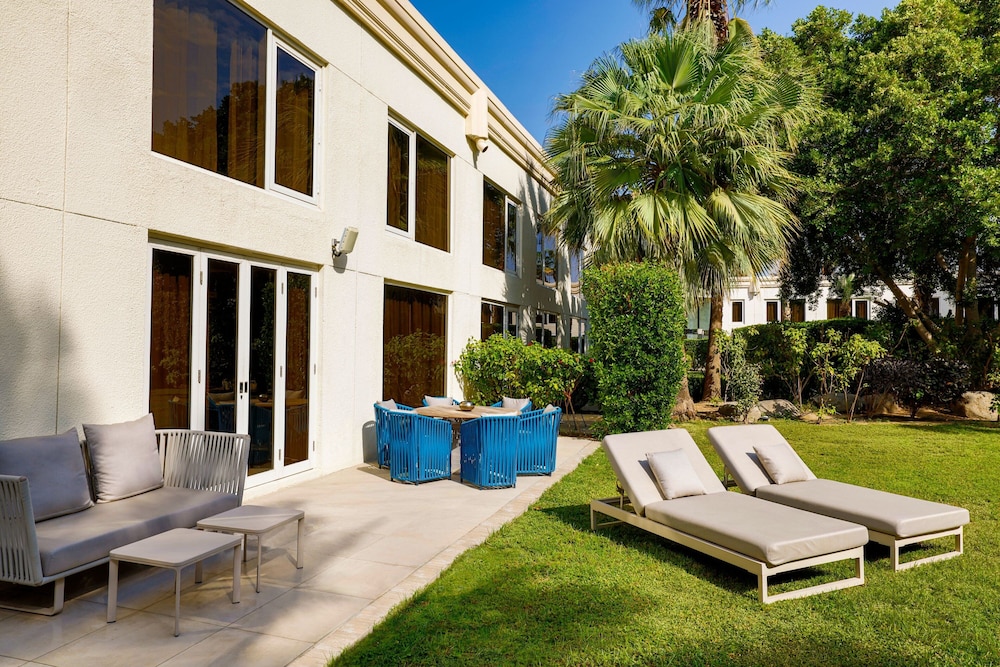 Le Meridien Dubai Hotel & Conference Centre 16
