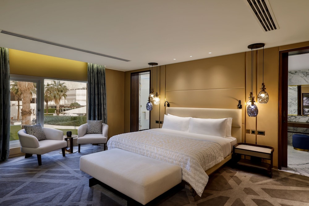 Le Meridien Dubai Hotel & Conference Centre 14