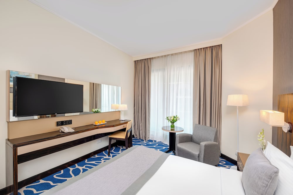 Hawthorn Suites by Wyndham Abu Dhabi City Center 6