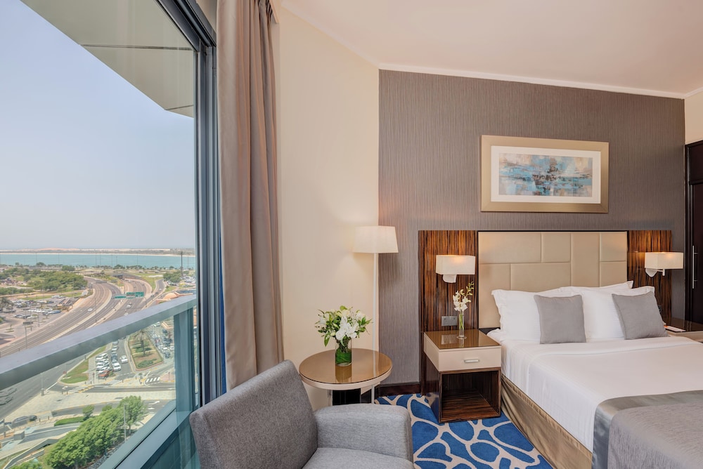 Hawthorn Suites by Wyndham Abu Dhabi City Center 11