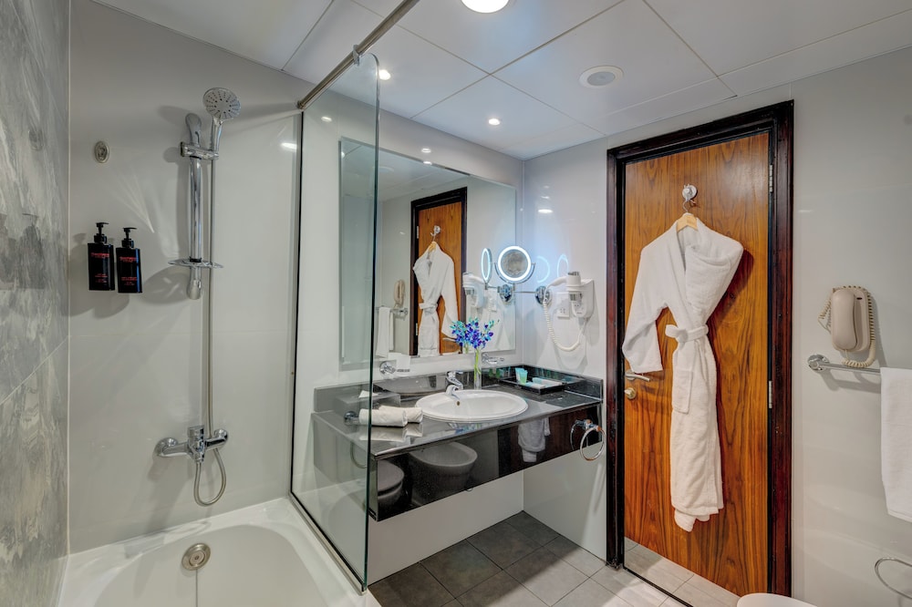 Hawthorn Suites by Wyndham Abu Dhabi City Center 21