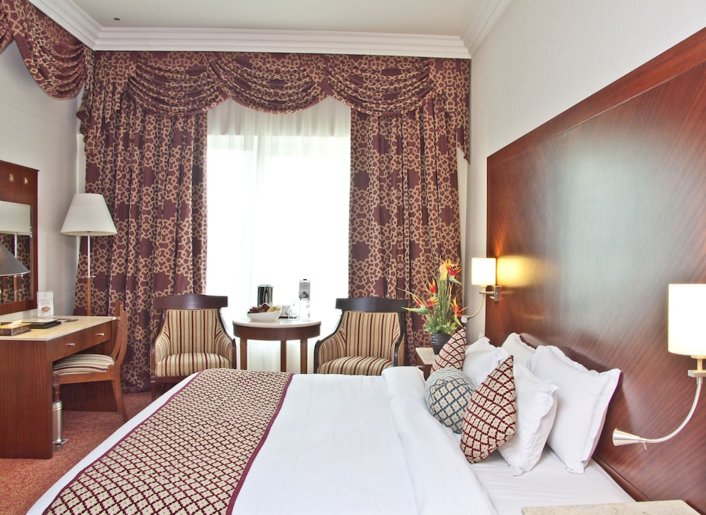 Regent Palace Hotel 11