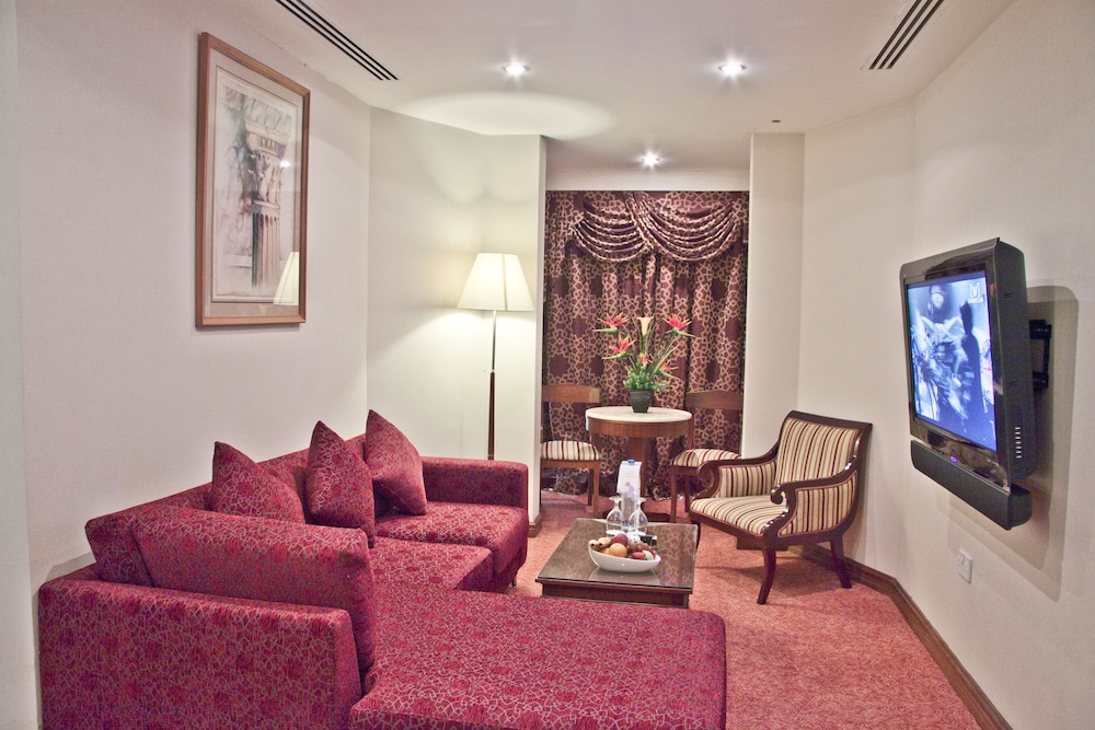 Regent Palace Hotel 15