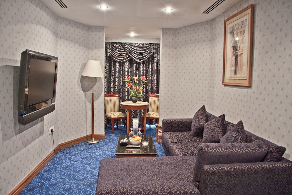 Regent Palace Hotel 16
