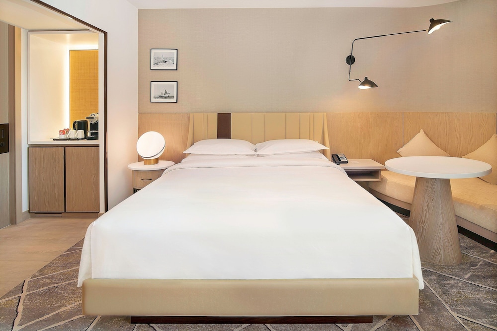 Sheraton Abu Dhabi Hotel & Resort 8