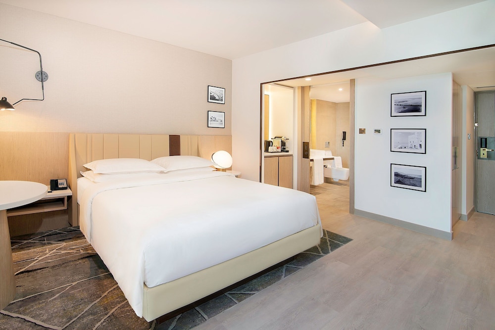 Sheraton Abu Dhabi Hotel & Resort 13