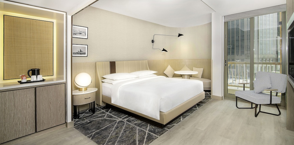 Sheraton Abu Dhabi Hotel & Resort 11