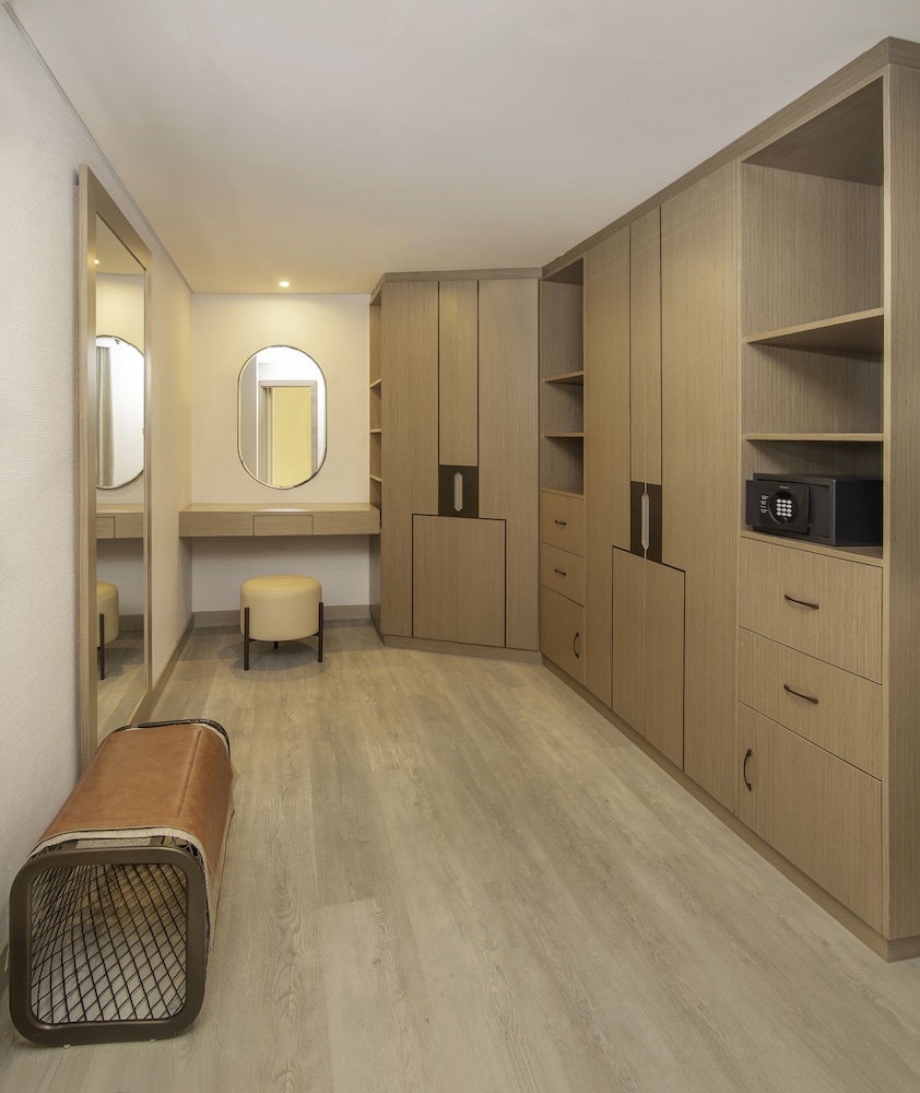 Sheraton Abu Dhabi Hotel & Resort 10