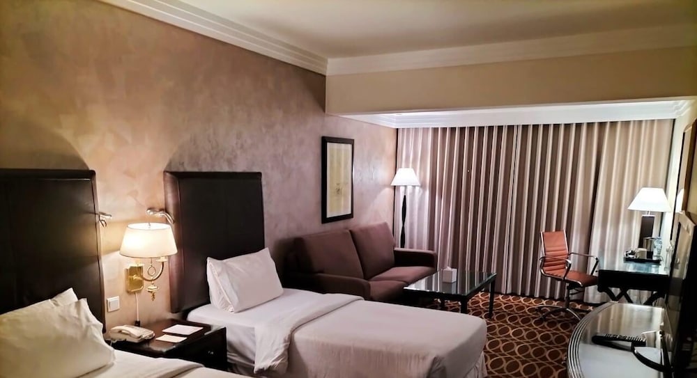 Sunday Suites Excelsior Hotel Deira 22