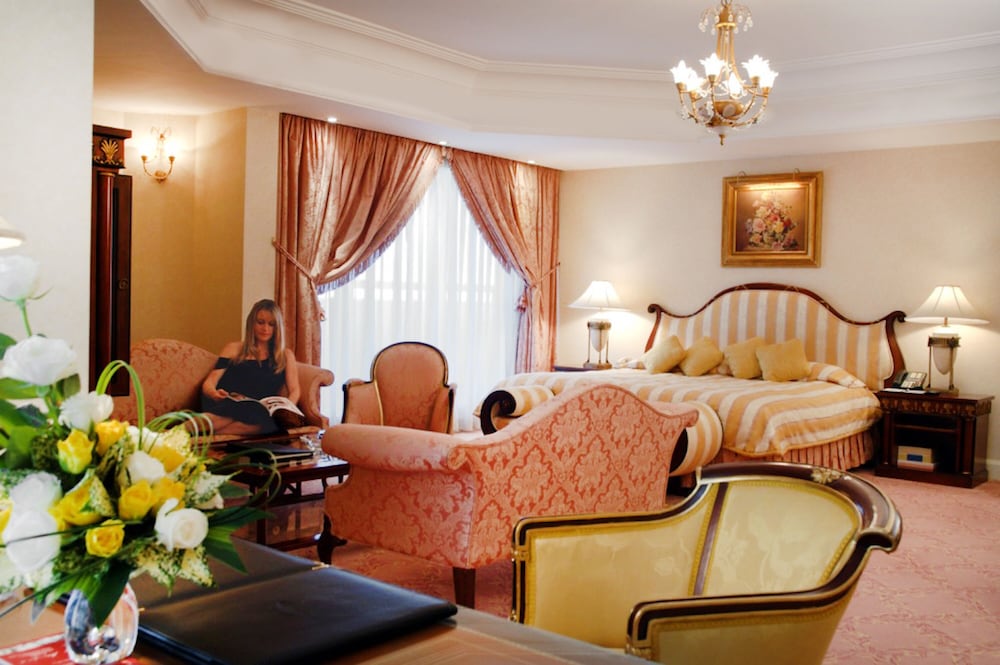 Millennium Plaza Downtown Hotel 11