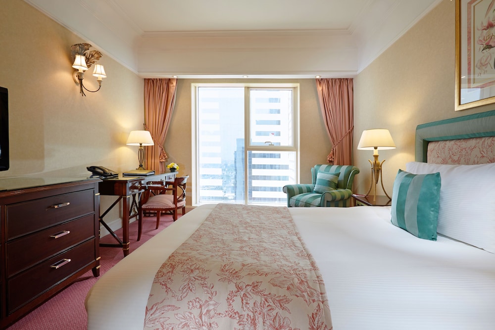 Millennium Plaza Downtown Hotel 10