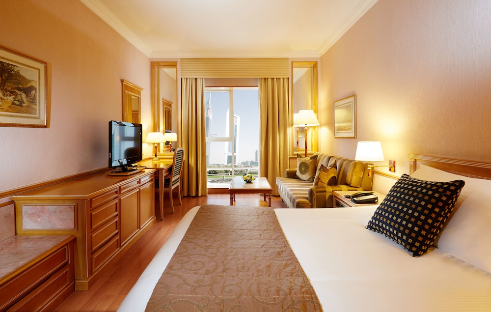 Millennium Plaza Downtown Hotel 7