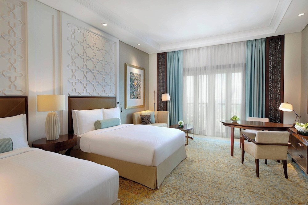 The Ritz-Carlton Dubai 16