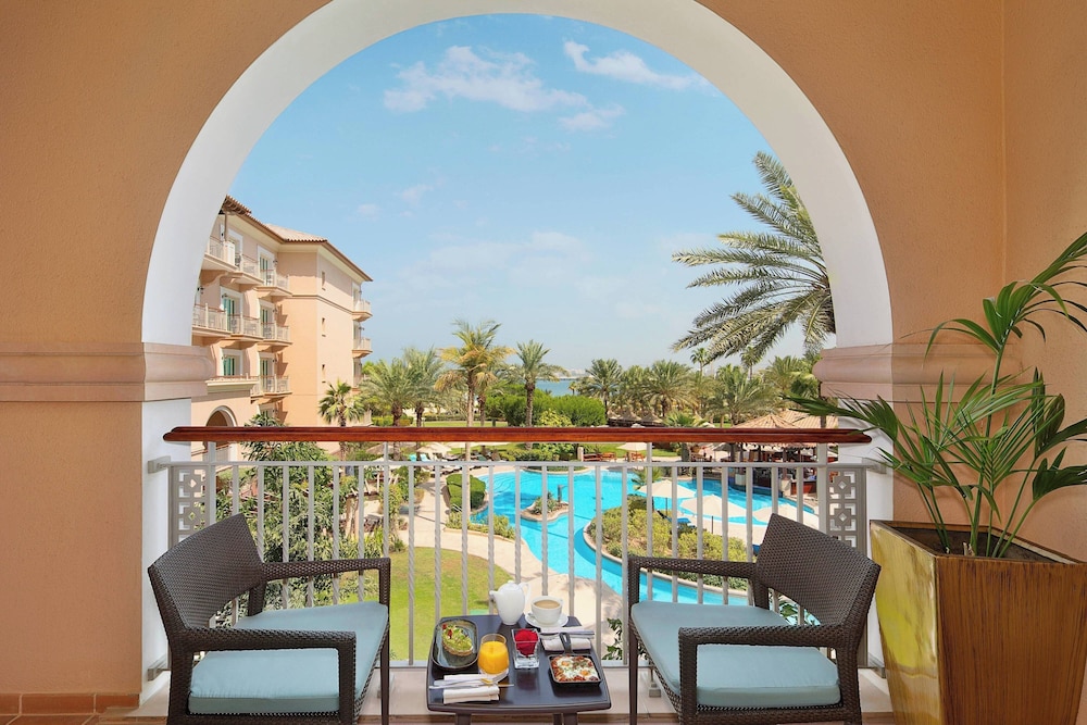 The Ritz-Carlton Dubai 13