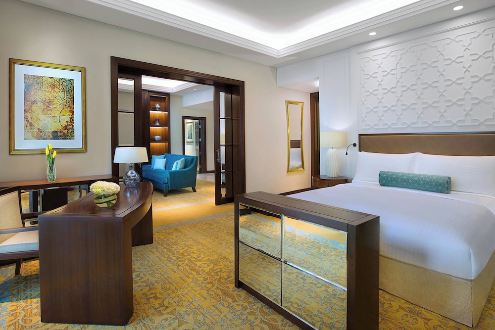 The Ritz-Carlton Dubai 22