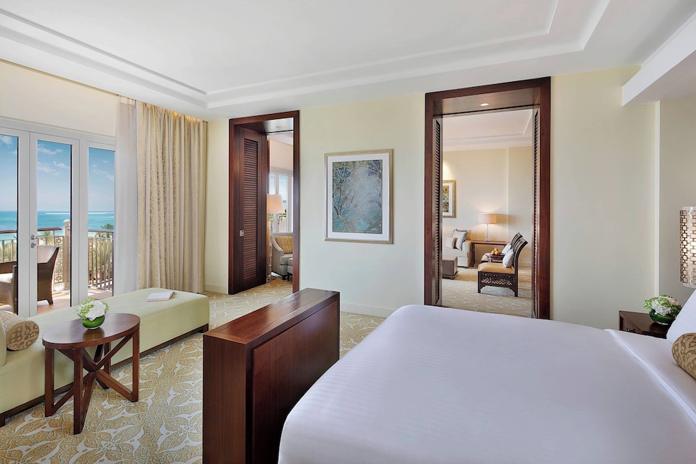 The Ritz-Carlton Dubai 24