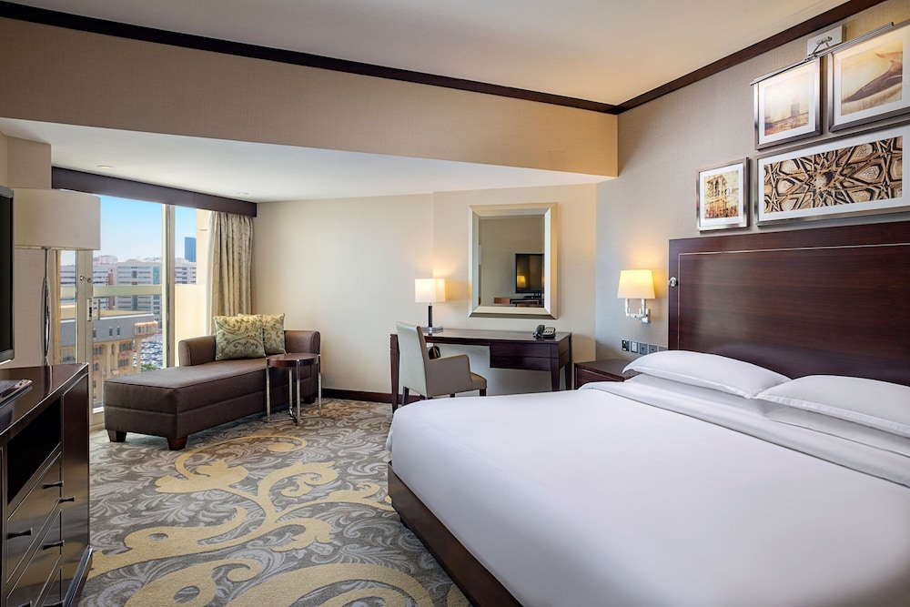 Sheraton Dubai Creek Hotel & Towers 22