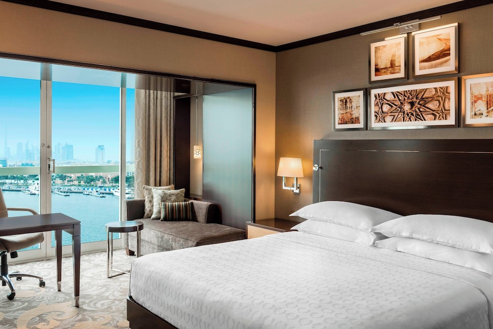 Sheraton Dubai Creek Hotel & Towers 13