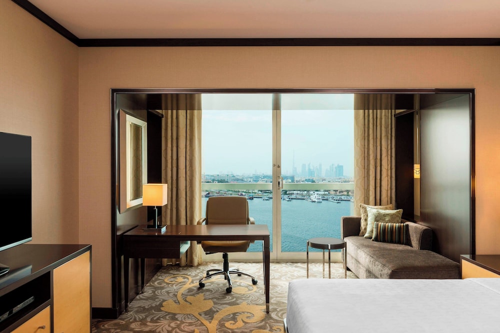 Sheraton Dubai Creek Hotel & Towers 17