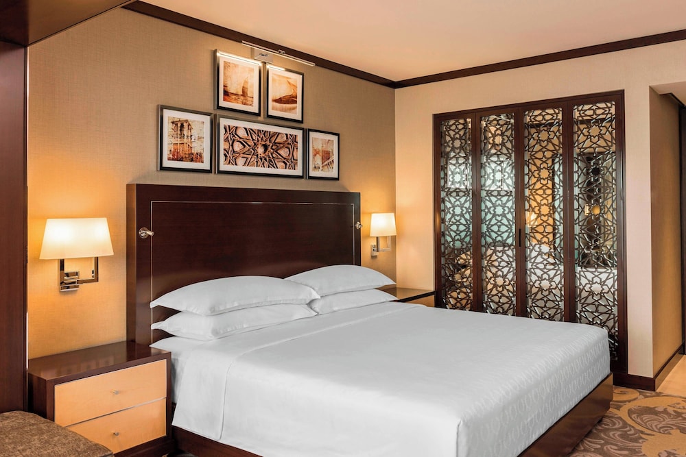 Sheraton Dubai Creek Hotel & Towers 15
