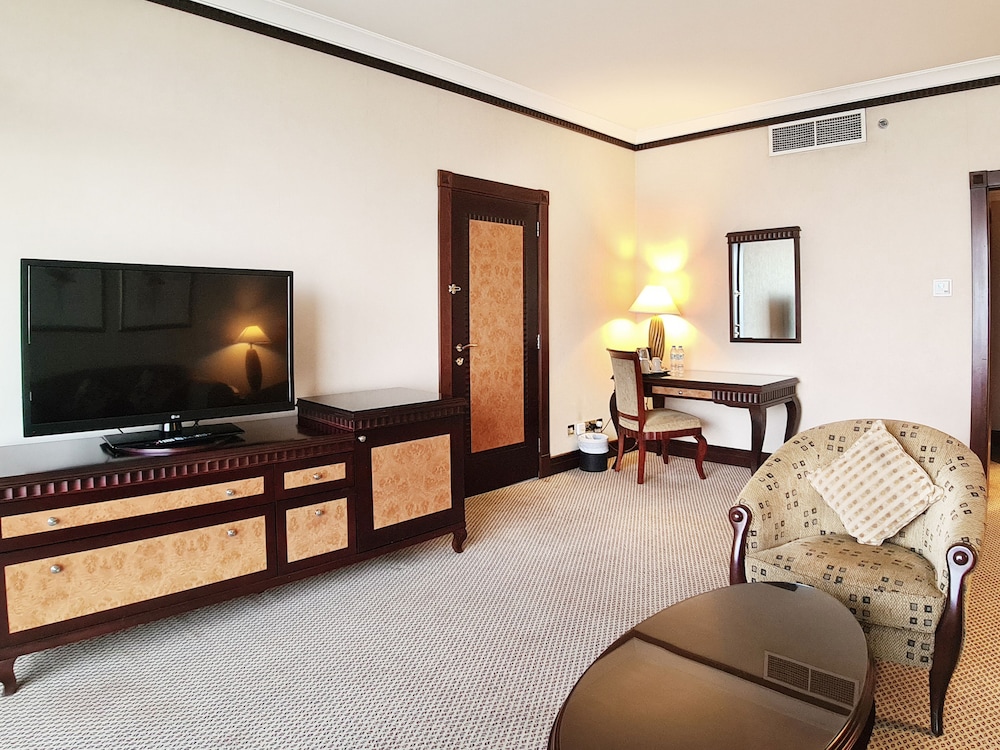 Corniche Hotel Sharjah 7