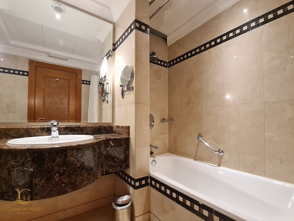 Corniche Hotel Sharjah 13