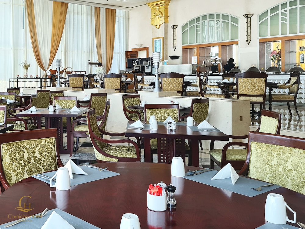 Corniche Hotel Sharjah 19