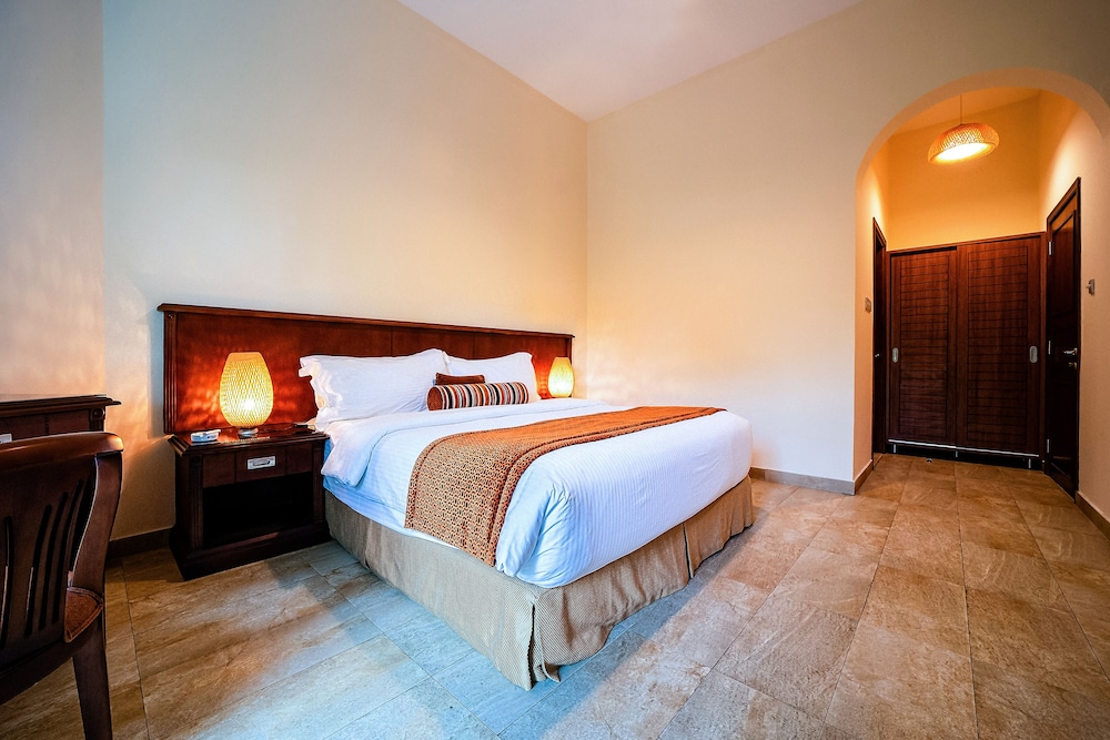 Umm Al Quwain Beach Hotel 6