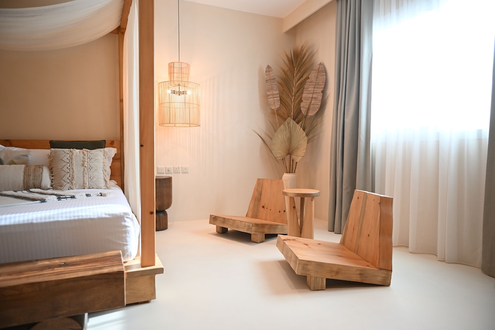 Umm Al Quwain Beach Hotel 9