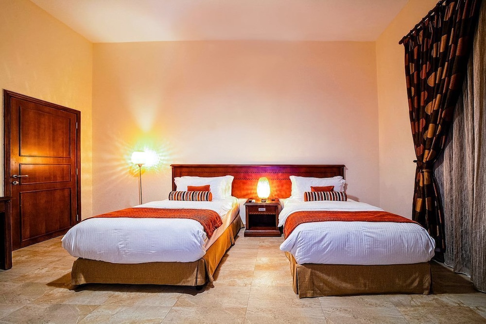 Umm Al Quwain Beach Hotel 14