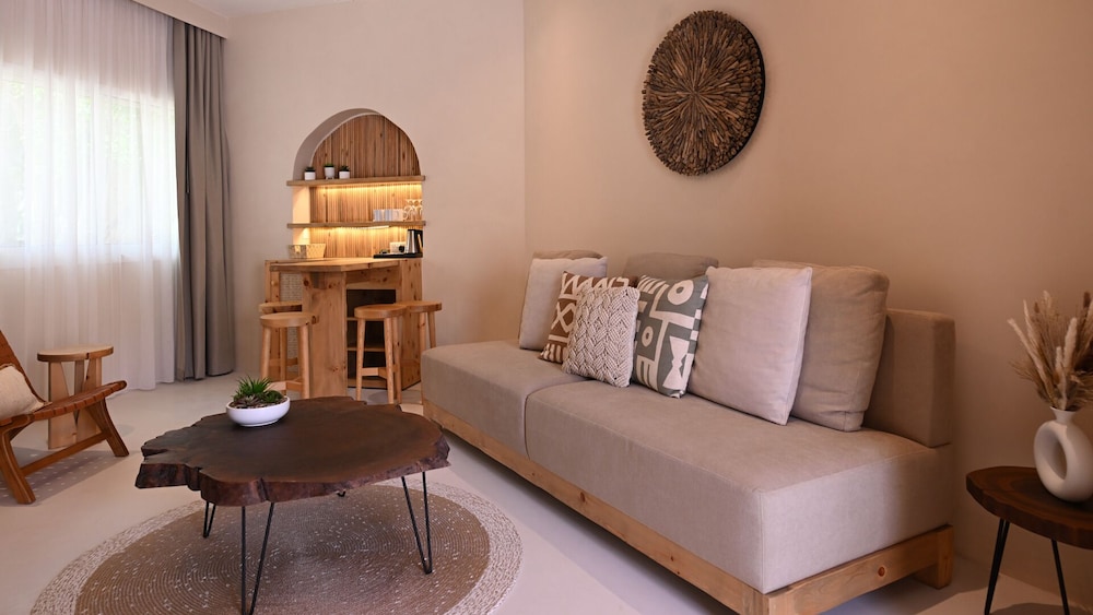 Umm Al Quwain Beach Hotel 22