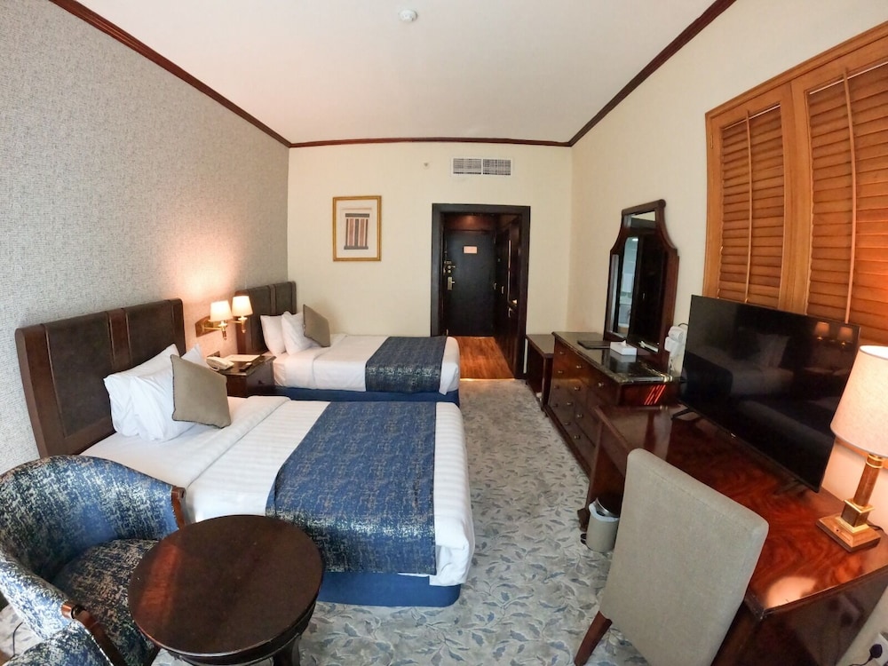 Knight Armour Hotel 19