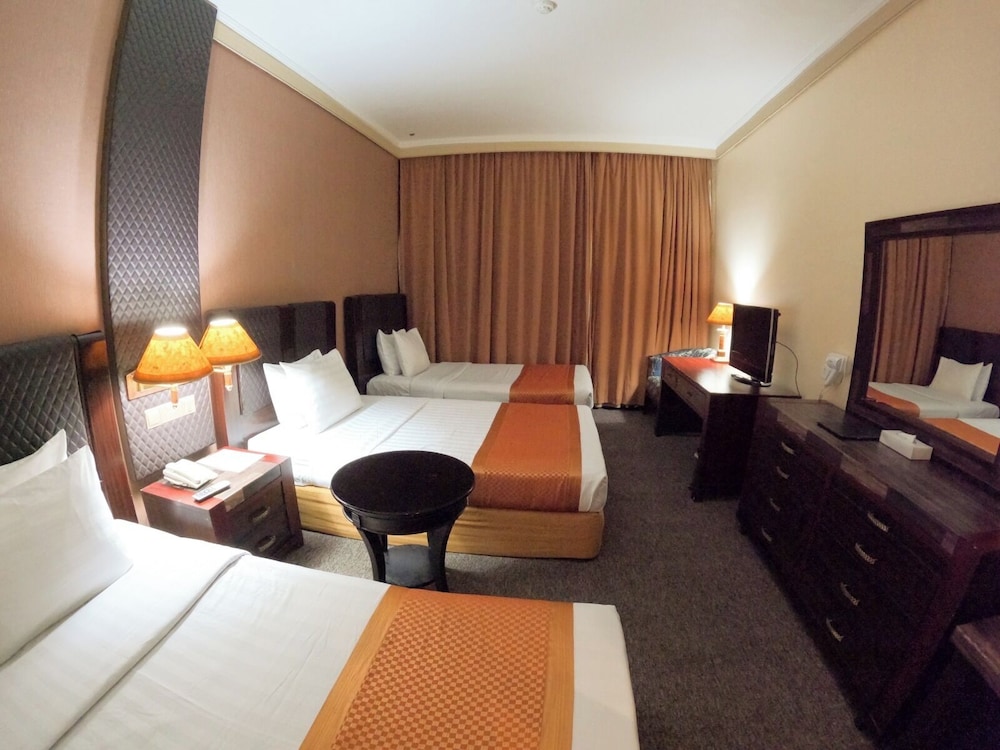 Knight Armour Hotel 24
