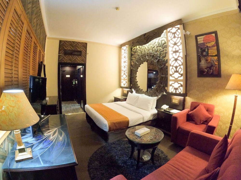 Knight Armour Hotel 20