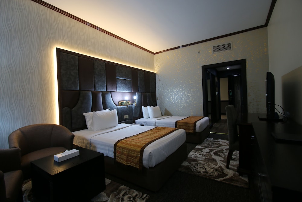 Knight Armour Hotel 12