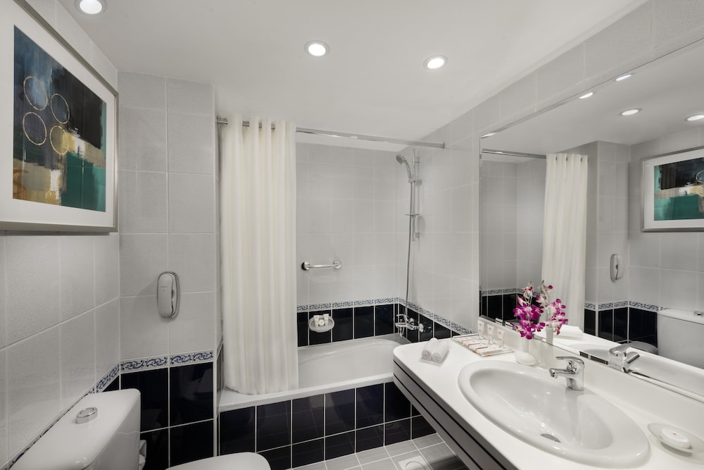 Savoy Central Hotel Apartments 4