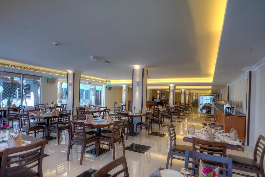 Ajman Beach Hotel 11