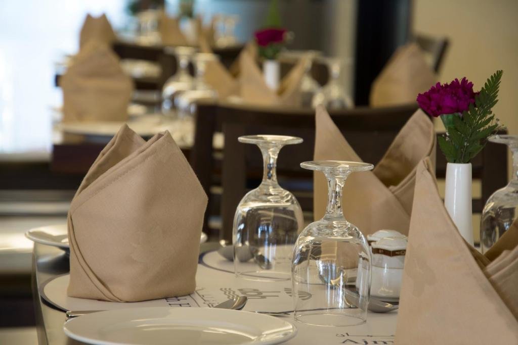 Ajman Beach Hotel 6