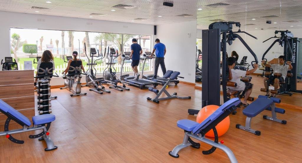 Ajman Beach Hotel 14