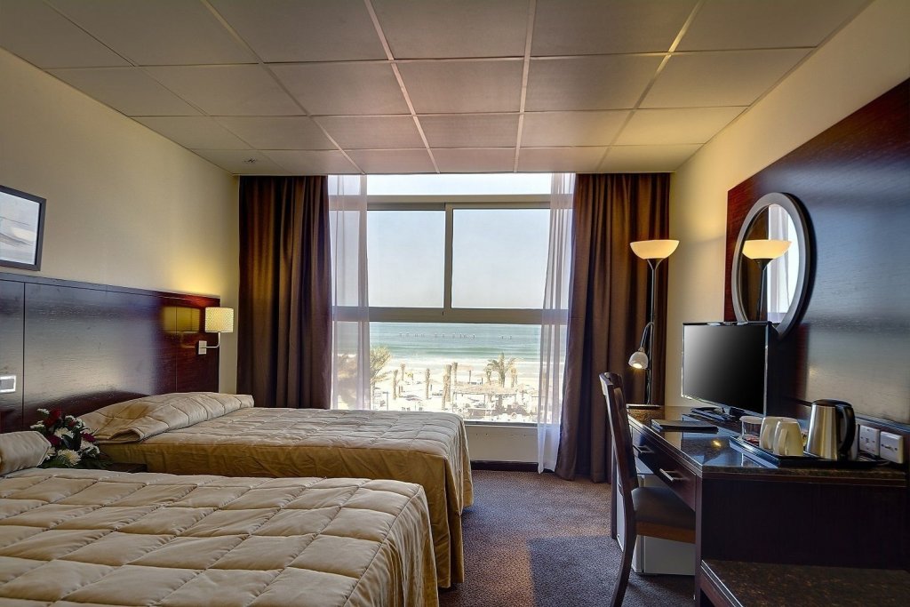 Ajman Beach Hotel 21