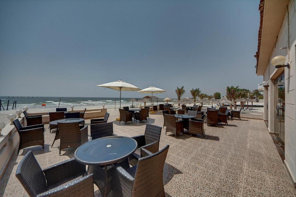 Ajman Beach Hotel 15