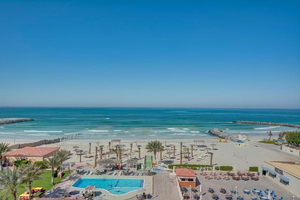 Ajman Beach Hotel 5