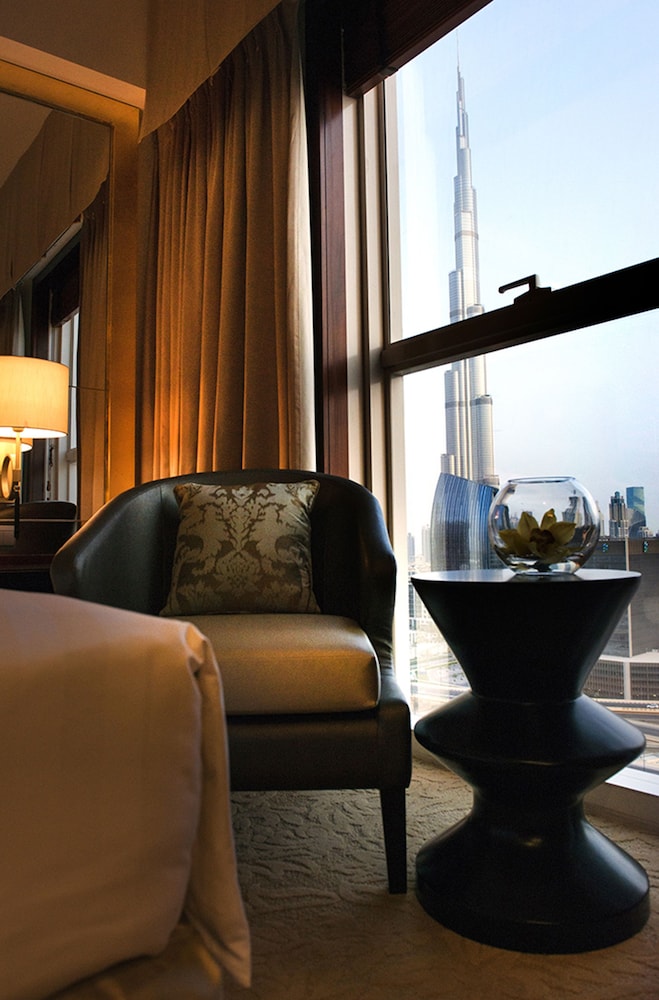 Dusit Thani Dubai 24