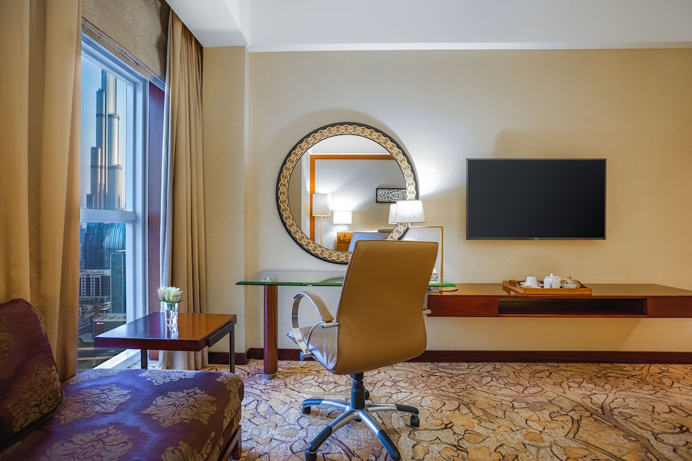 Dusit Thani Dubai 10