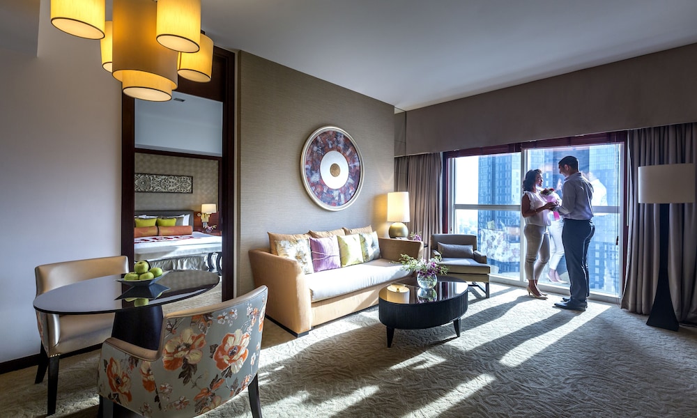 Dusit Thani Dubai 23