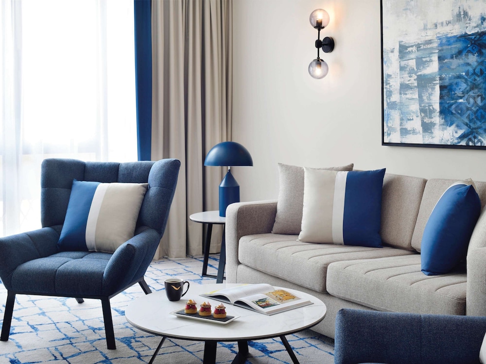 Mövenpick Hotel & Apartments Bur Dubai 15