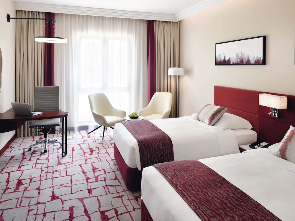 Mövenpick Hotel & Apartments Bur Dubai 22