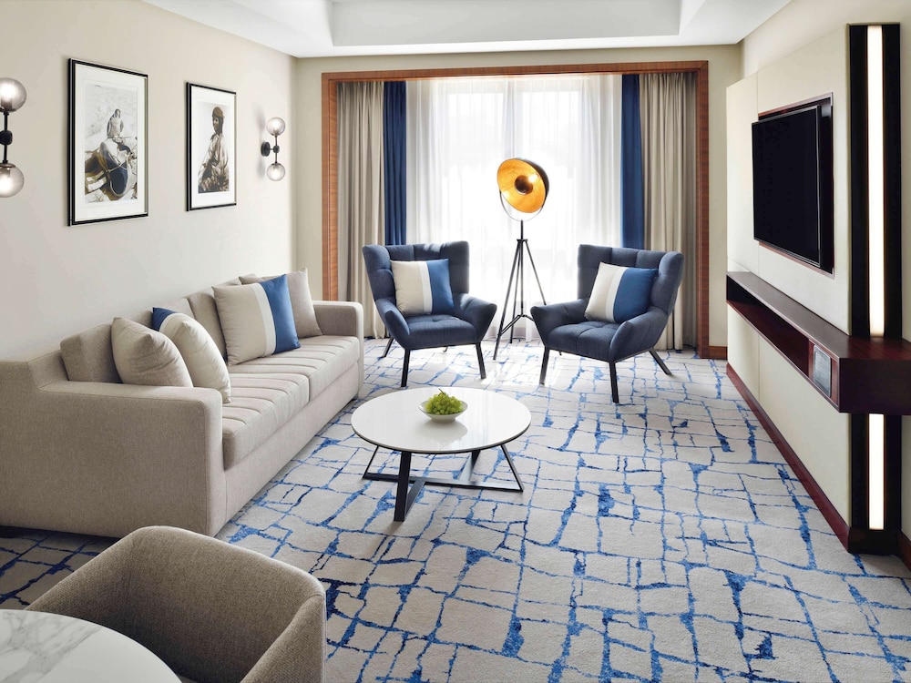 Mövenpick Hotel & Apartments Bur Dubai 20