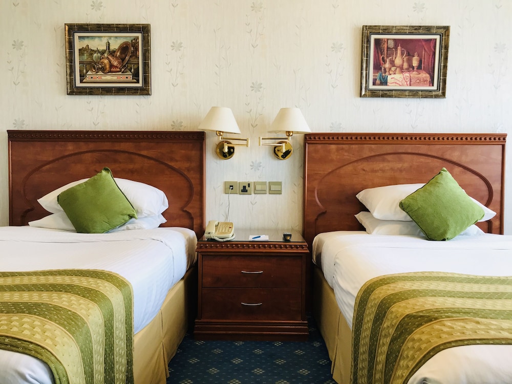 Riviera Hotel 9