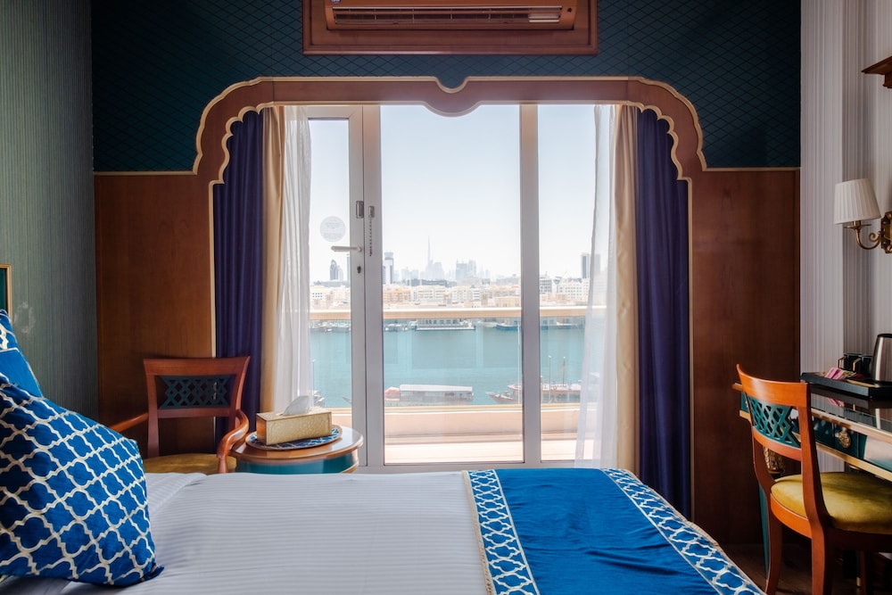 Riviera Hotel 22